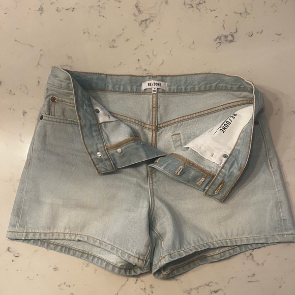 Re/Done Mid Rise Short - Picture 3 of 10